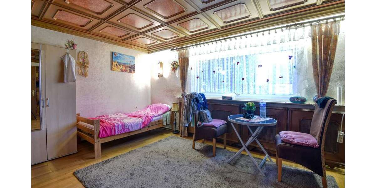 Wohn-undSchlafzimmer